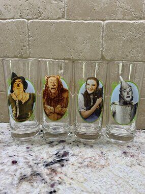 Wizard of Oz Glasses - EUC - set of 4